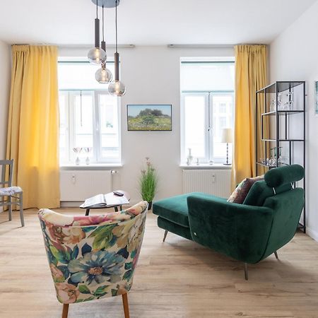 Buchenheinrich Berthas Groeoen Stuuv Apartment Garding Exterior photo