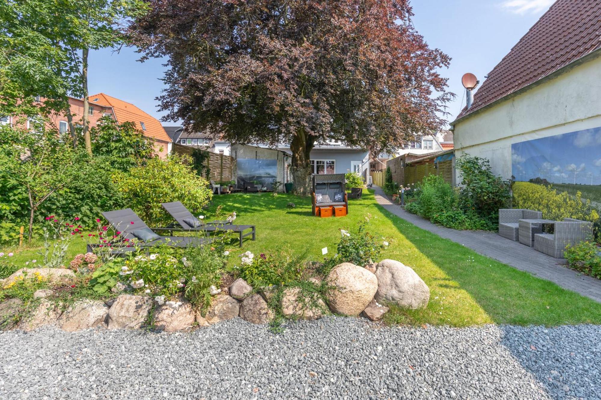Buchenheinrich Berthas Groeoen Stuuv Apartment Garding Exterior photo